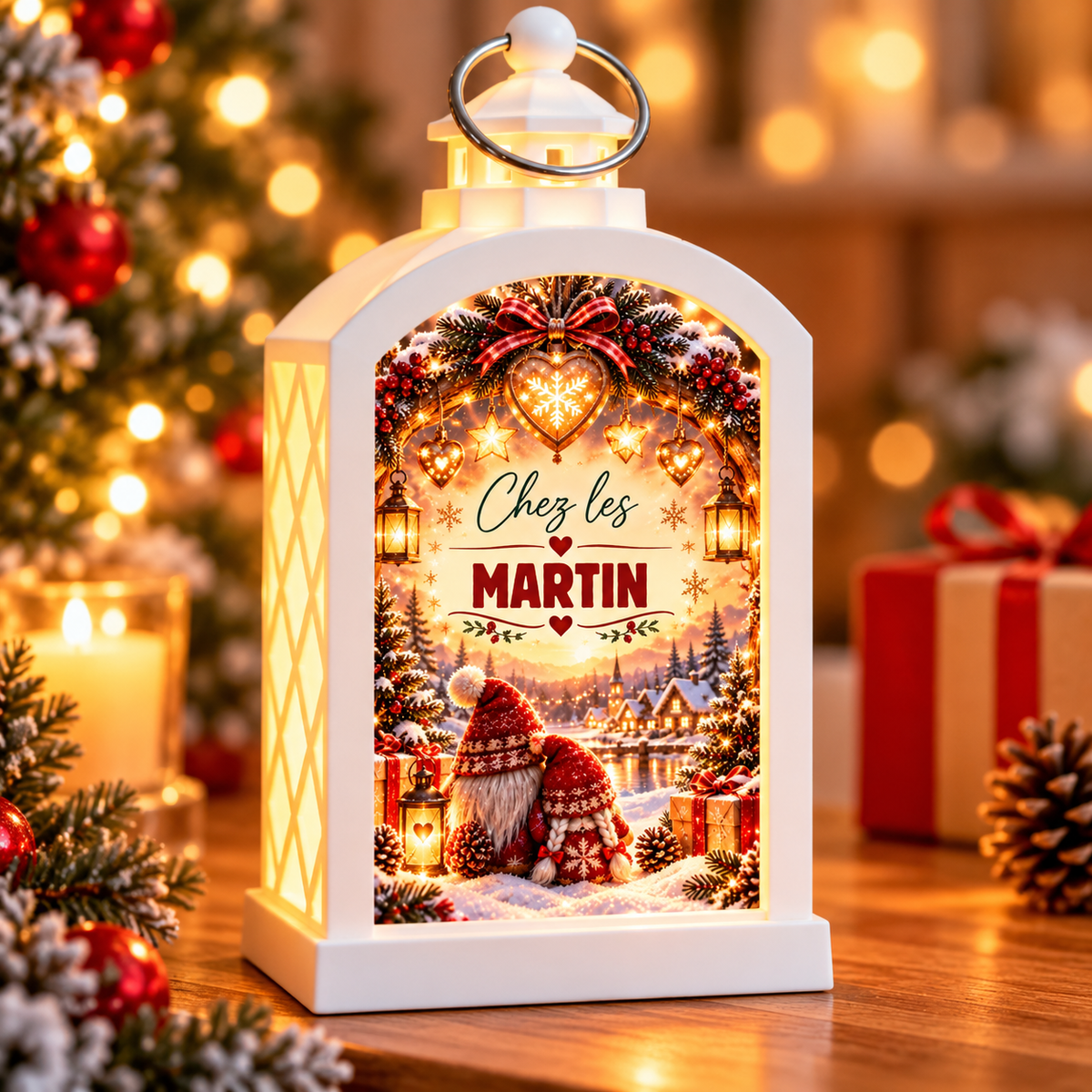 Lanterne de Noël blanche personnalisée avec nom de famille, modèle Chez les Martin – Creapixx